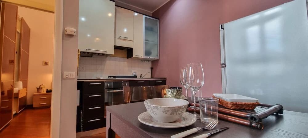 JOIVY Trendy 1-Bed Flat, Easy Access To Centre - photo 13