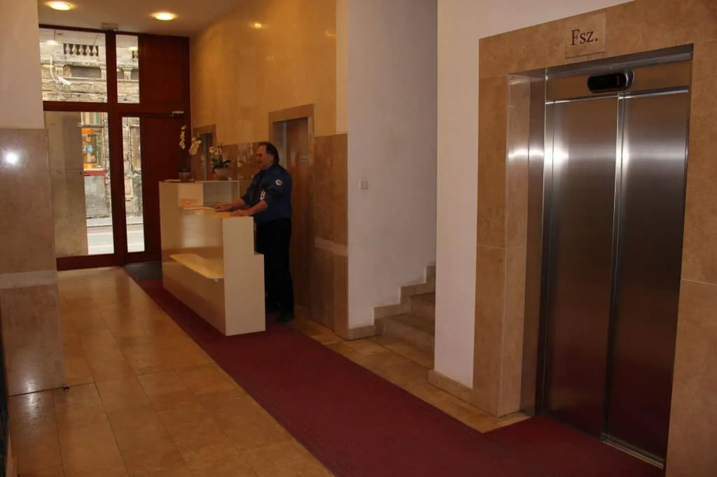 Adler Apartments - photo 12