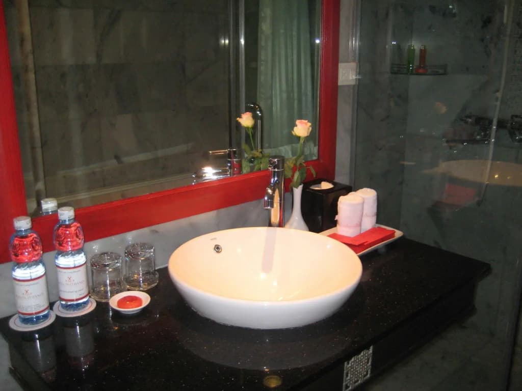 Church Boutique Hotel Hang Trong - photo 9