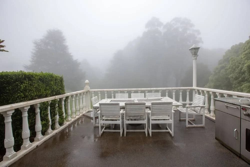 Classic 5 Beds Mt Dandenong Resort - photo 8