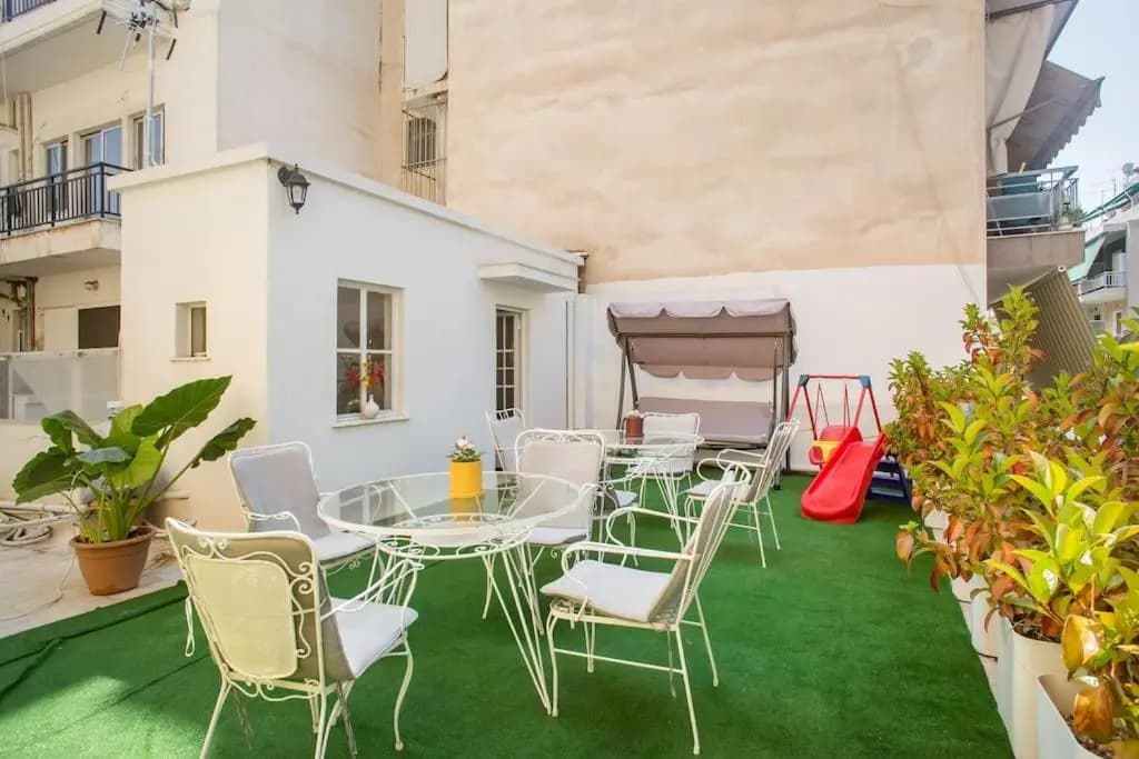 Splendid Full 5BDR/3bath/2kitchens Mansion in ATH - photo 3
