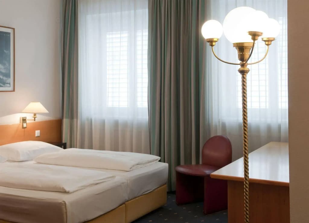Hotel Kunsthof - photo 3