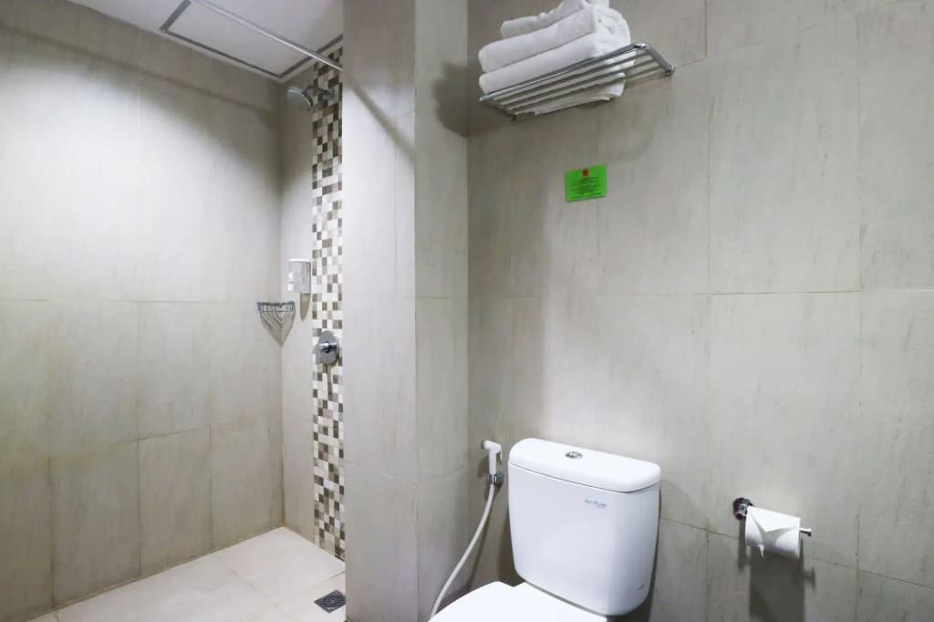 D'Hotel Jakarta - photo 9