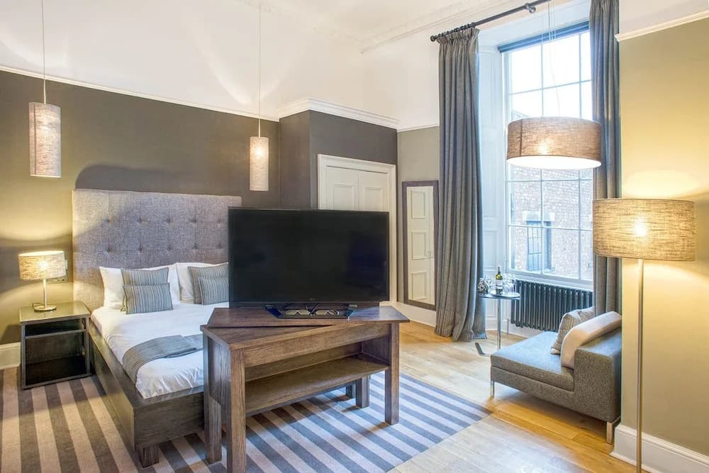 Rooms & Suites Picardy Place - photo 29