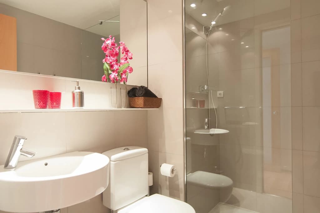 2BR refined ethnic style in Eixample - Livingstone - photo 9