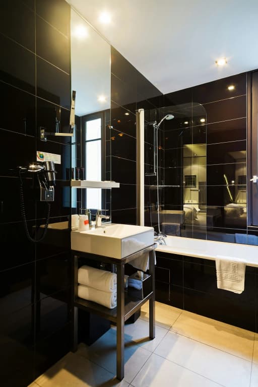 Hotel Arc de Triomphe Etoile - photo 9
