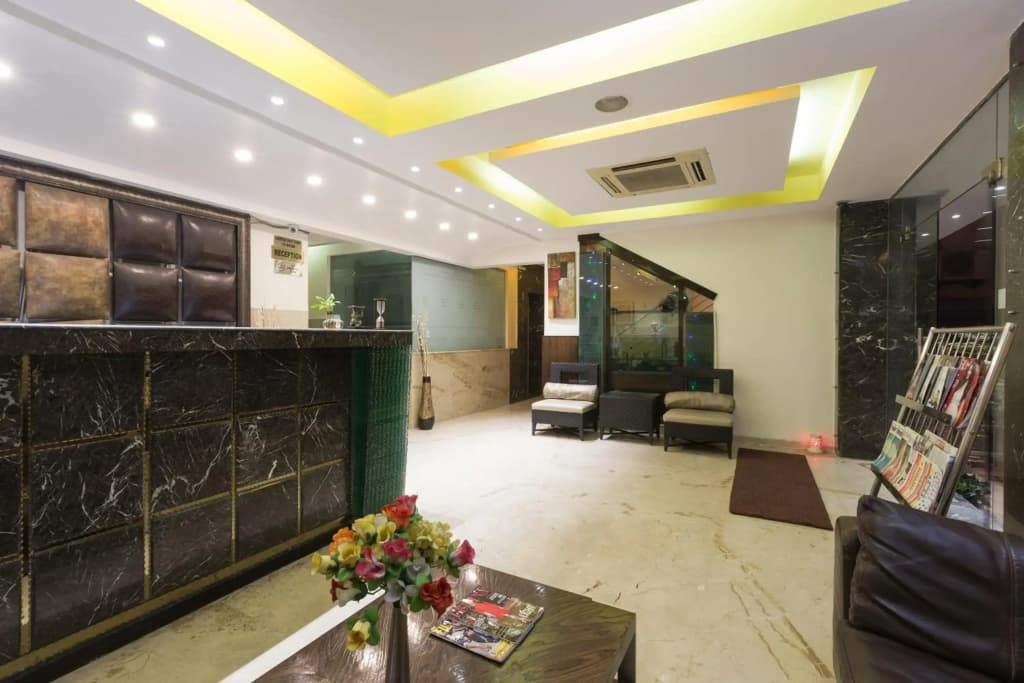 Hotel Rupam Kingston Park - photo 2