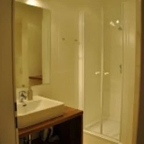 Blue Danube Apartments - photo 9