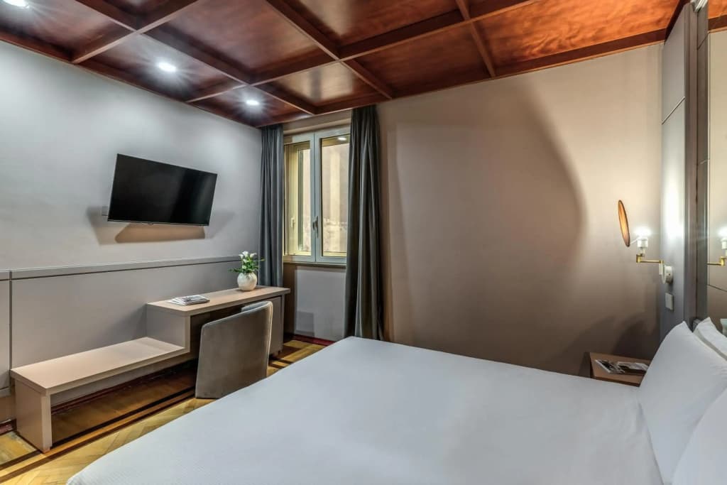 Hotel Madison - photo 23
