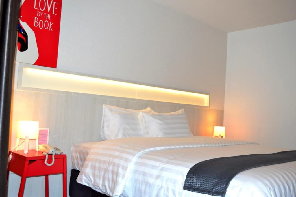 Flipper Lodge Hotel - photo 5