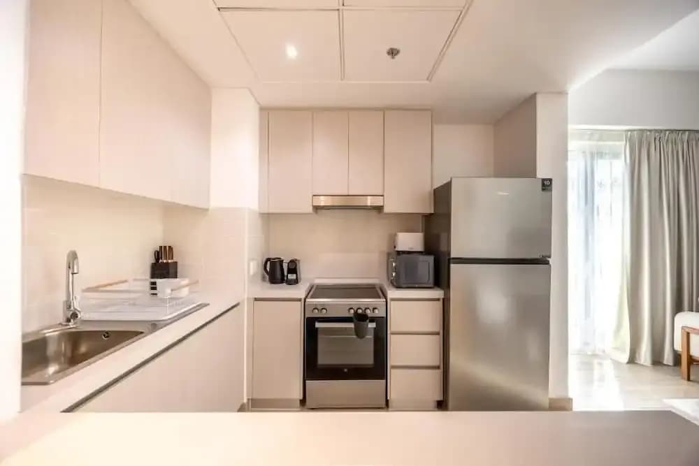 802-Bloomfields Curated 1BR  WatersEdge8 - photo 13