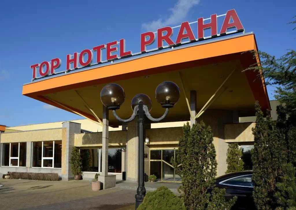TOP HOTEL Praha & Conference Centre - photo 1