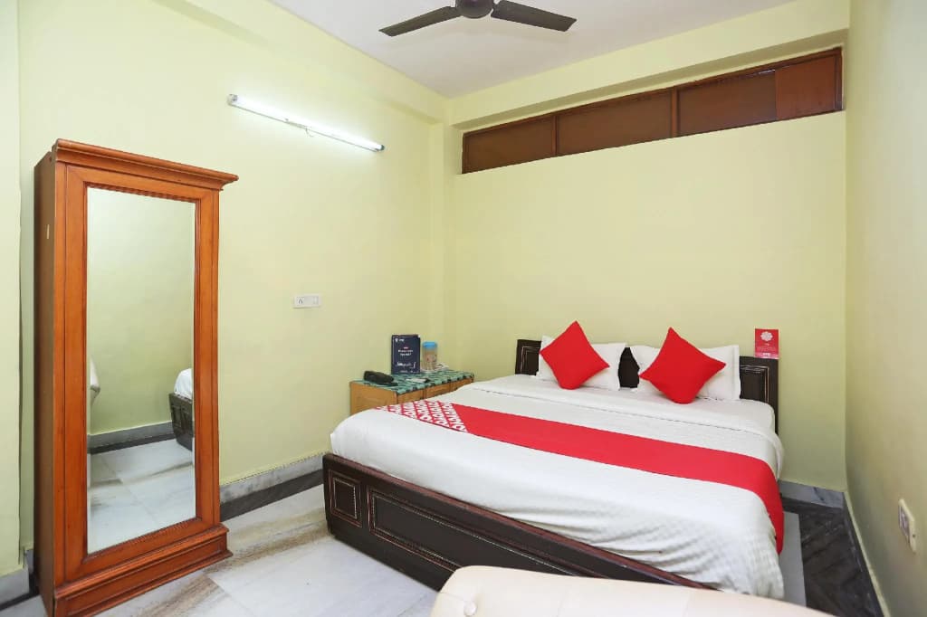 OYO 12190 Hotel New Blue Umbrella - photo 4