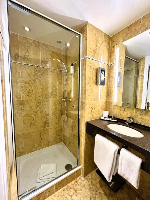 Hotel De Varenne - photo 41