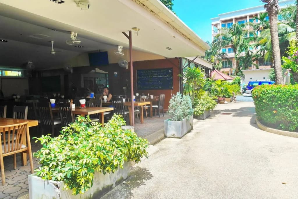 Swiss Palm Beach Hotel - photo 15