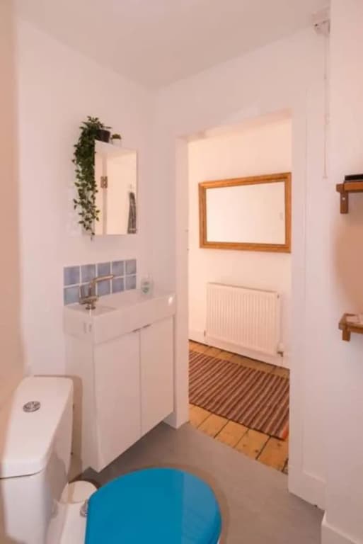 Comfortable Apartment in Leith - photo 8