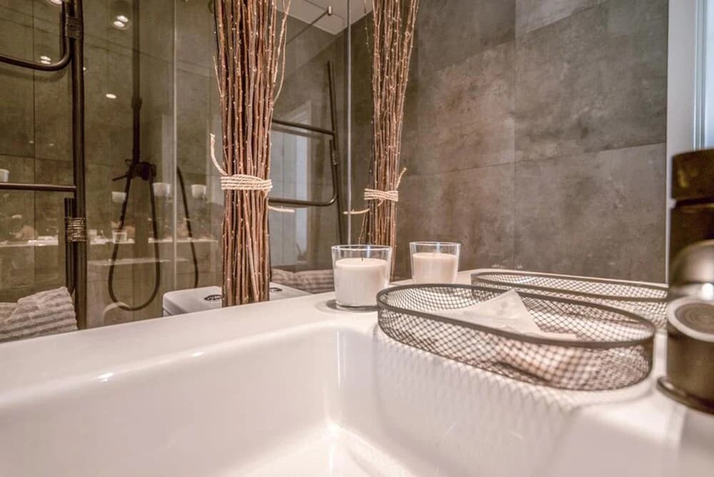 Bairro House Lisbon Charming Suites - photo 9