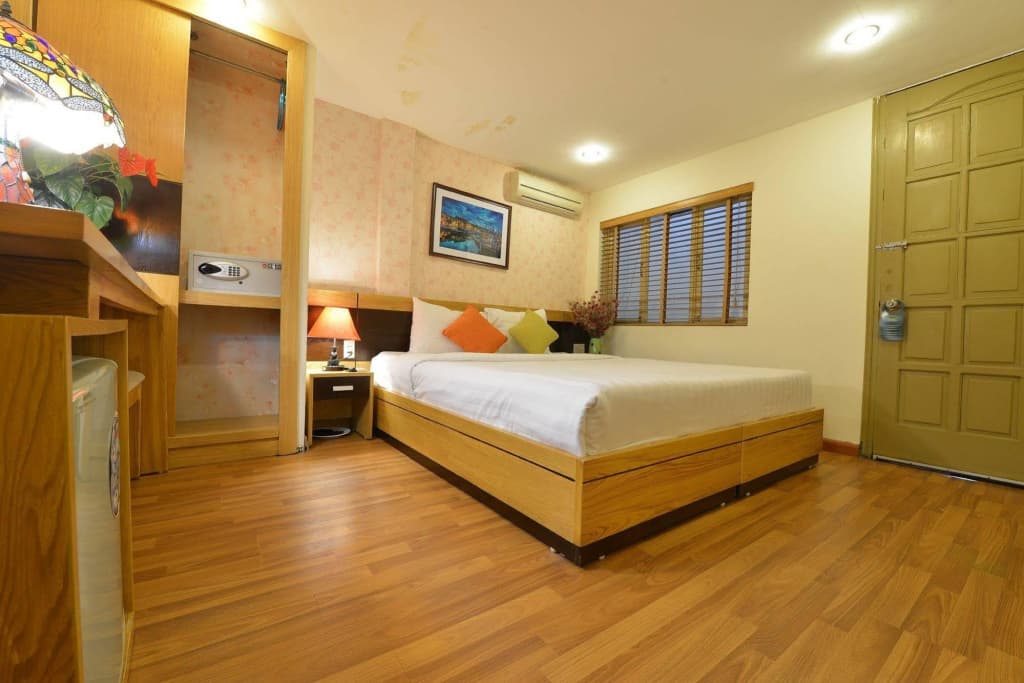 Old Quarter Centre Hotel - photo 10