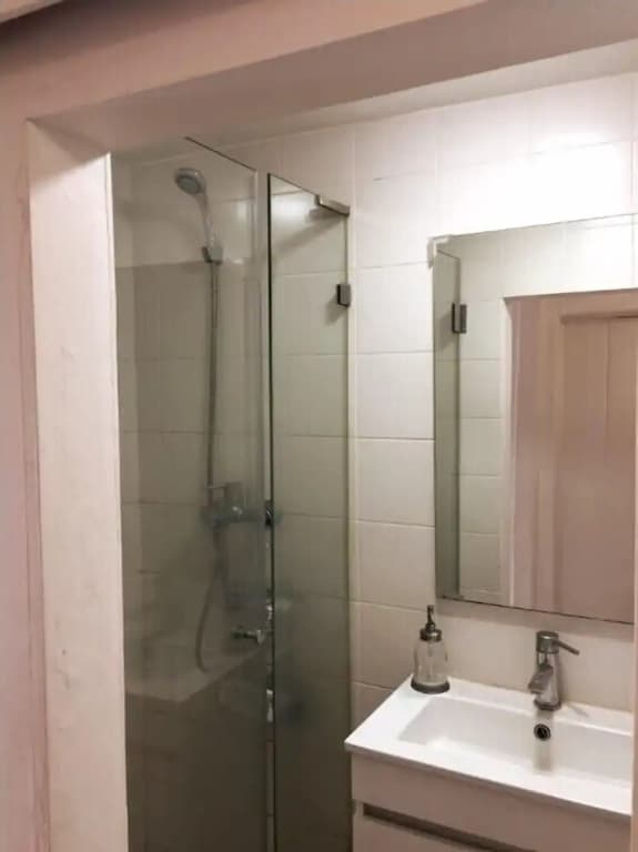 Beautiful Flat with Great View in Prime Location - photo 9