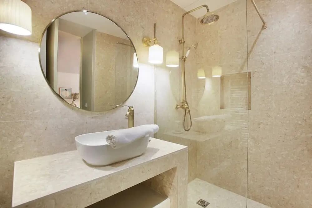Luxurious and new Apartment in the Center of Paris - photo 15