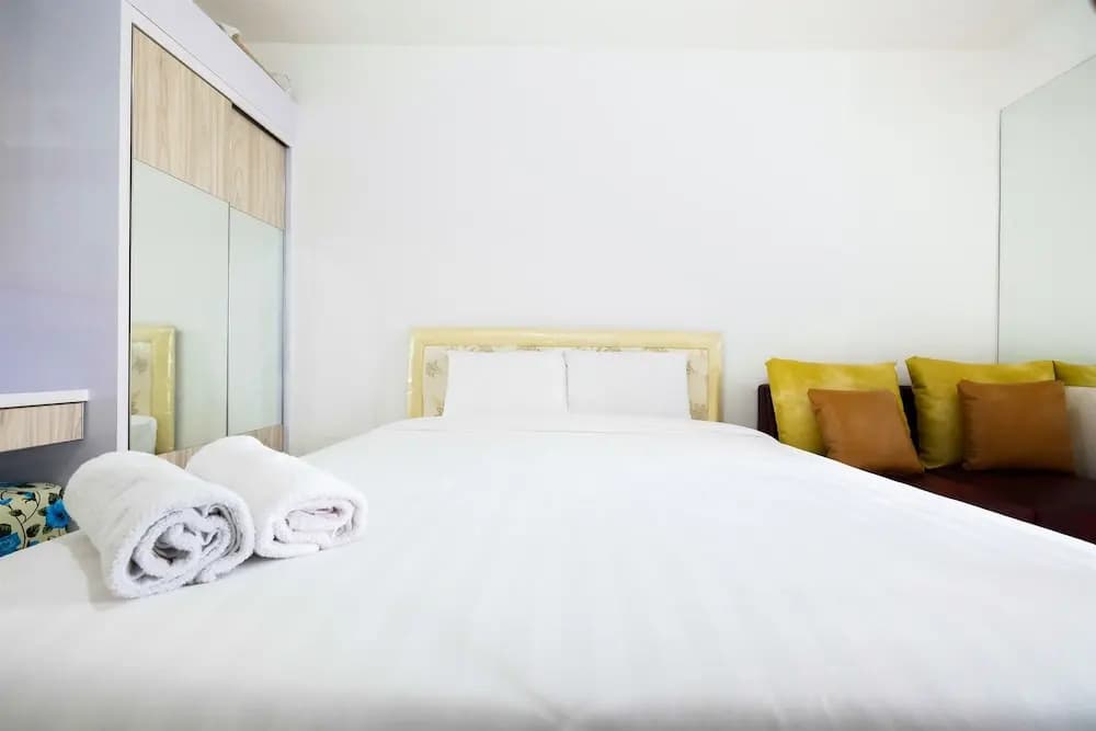 Comfy and Cozy Studio Bassura City Cipinang Apartment - photo 5