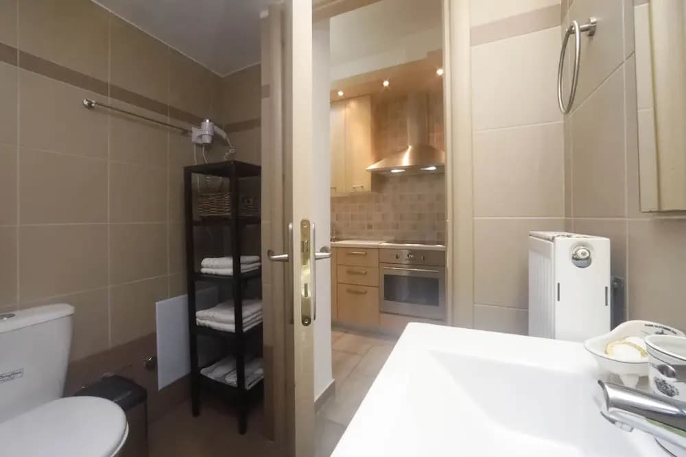 Gazi Boutique Apartment 2 - photo 8
