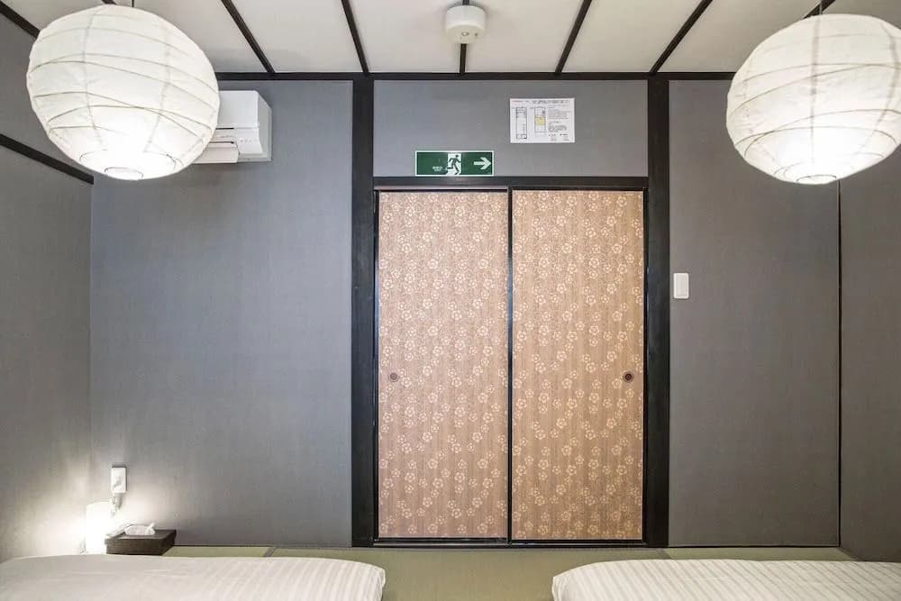 Zebrahouse Morinomiya - photo 2