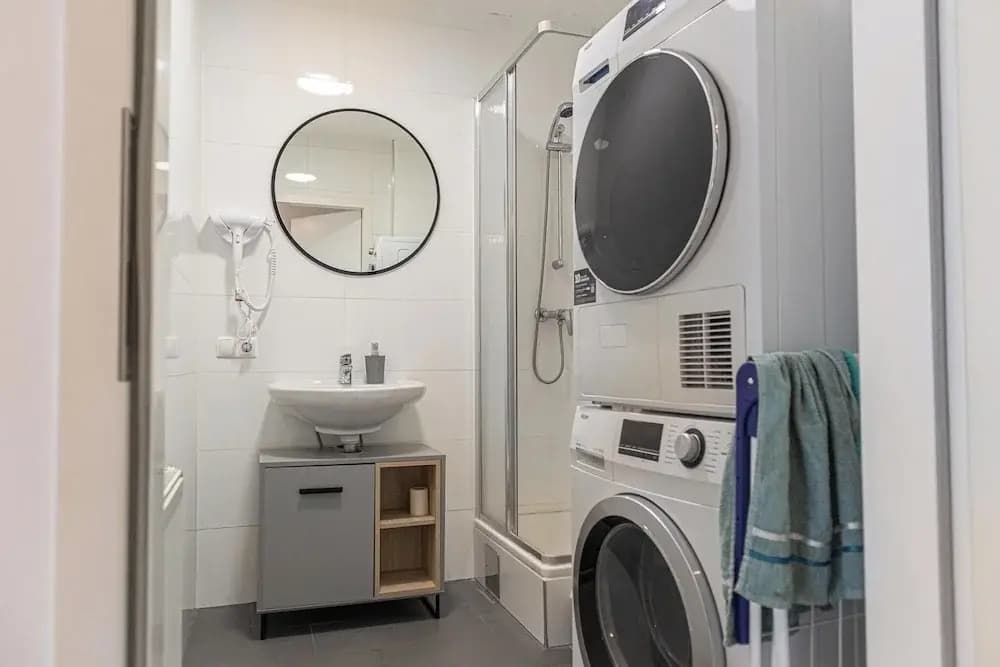 Stylish Modern 1BR 1LR Apartment Vienna - photo 14