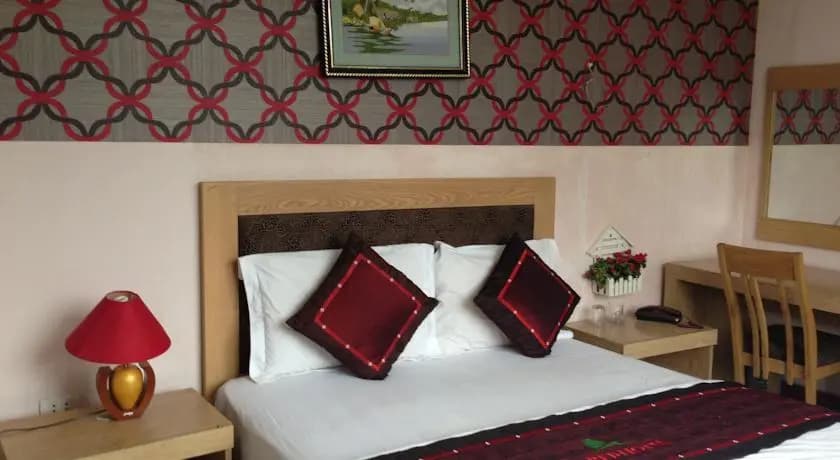 Red Hotel - Thuy Khue - photo 2
