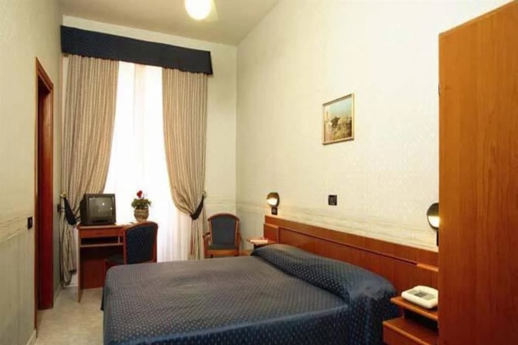 Hotel Demetra Capitolina - photo 2