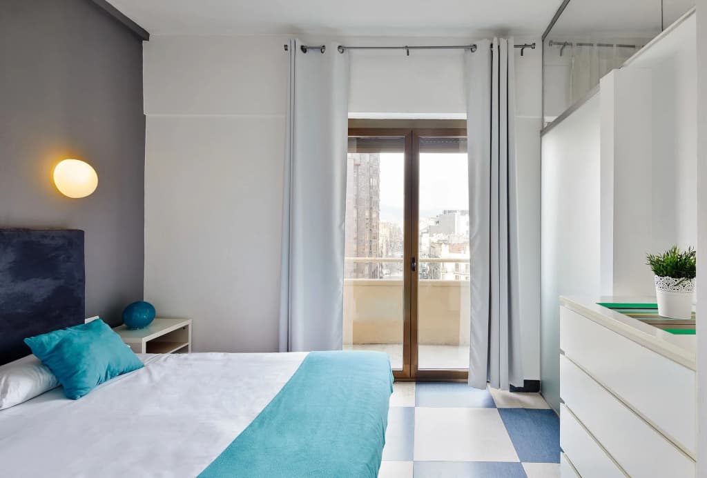 Apartamentos Mayerling Bisbe Urquinaona - photo 4