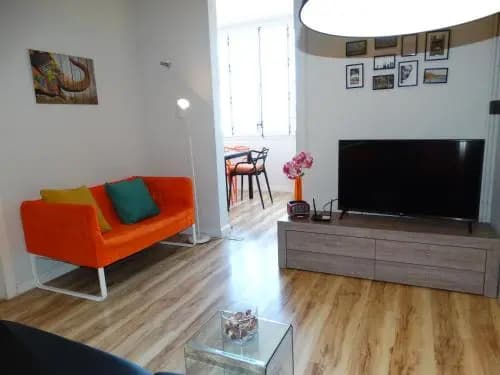 Feel at Sants Apartments - photo 11