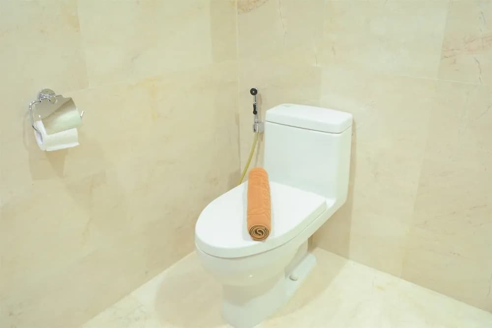 Elegant Four Winds Apartment with Infinity Pool Facility - photo 8