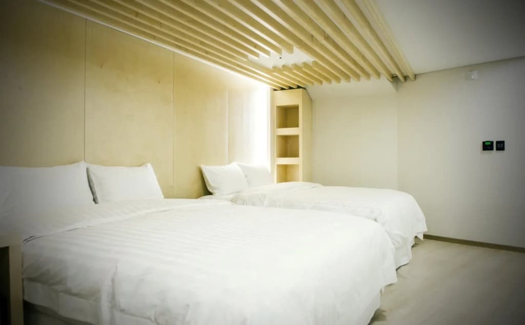 Hotel Khan - photo 5