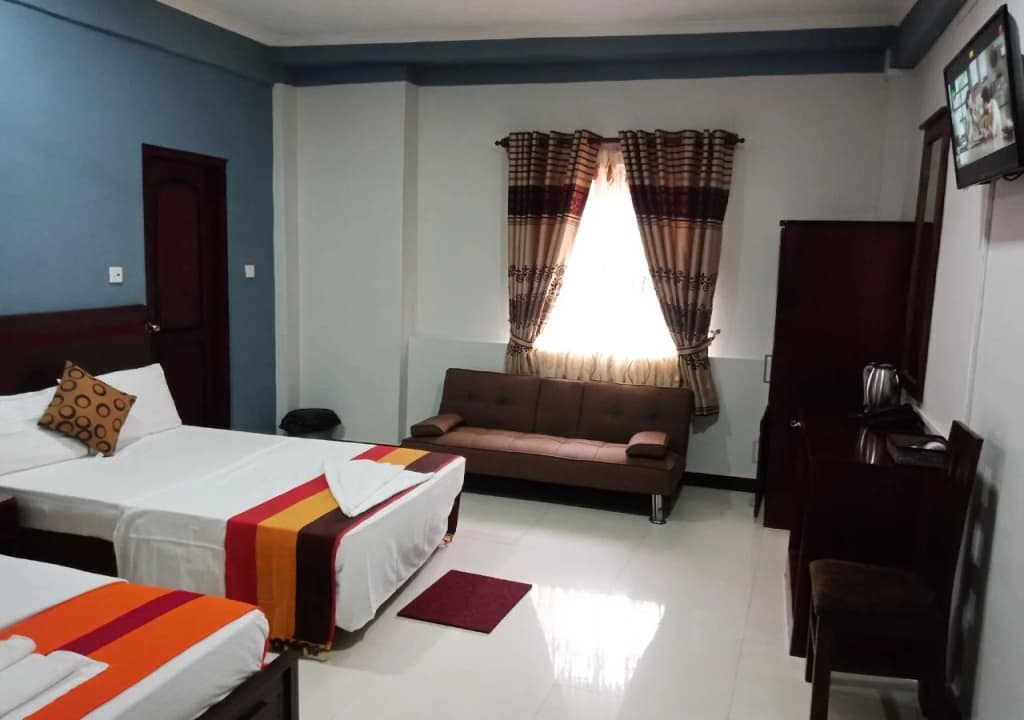 Global City Hotel - photo 9
