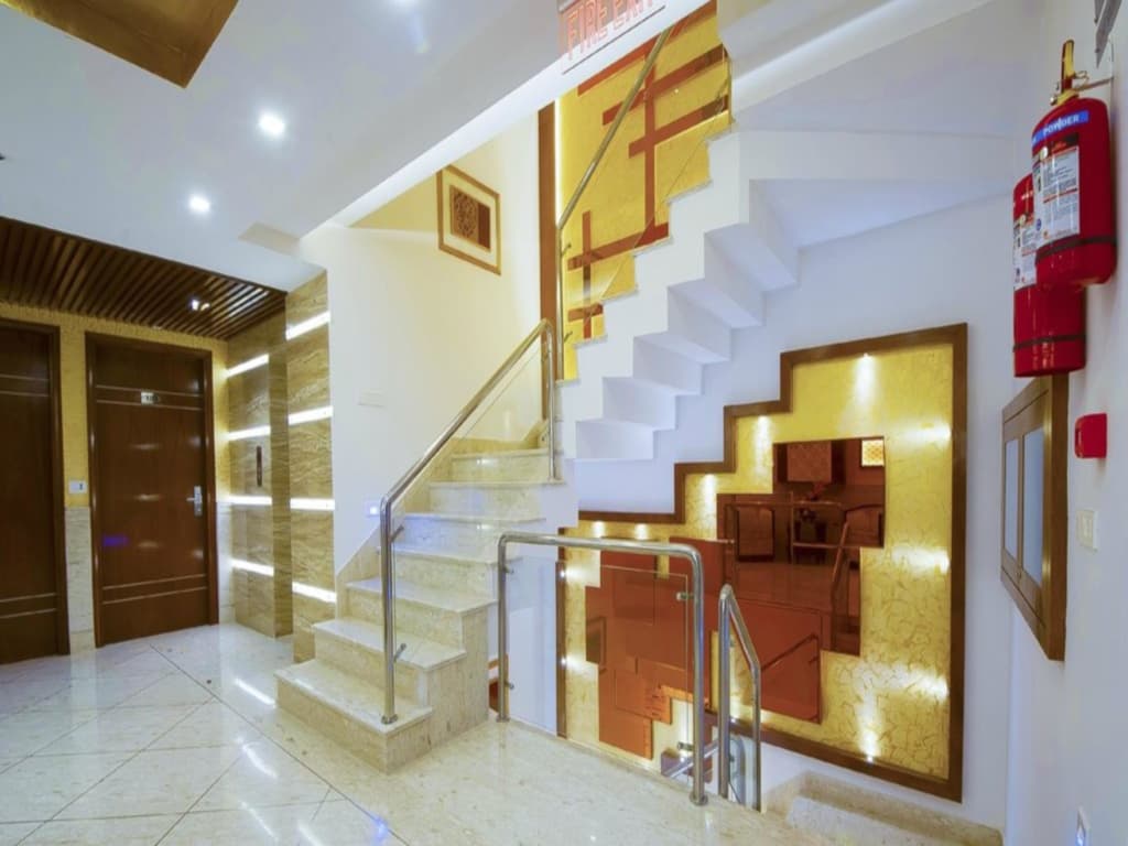 Hotel Swaran Palace - photo 9