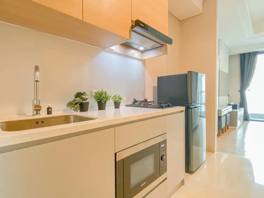 Simple Designed And Homey Studio At Apartment Capitol Suites - photo 8
