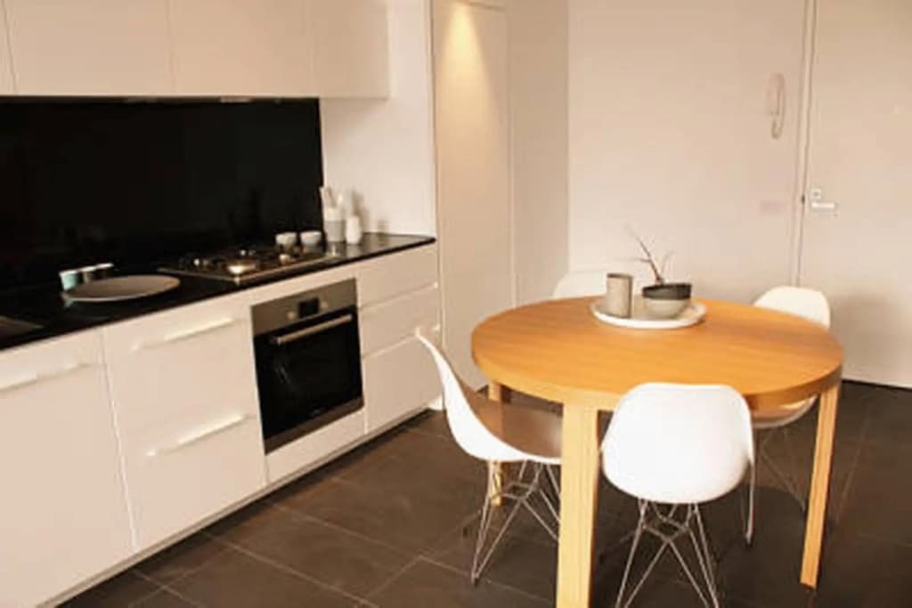Guilfoyle Apartments - photo 20
