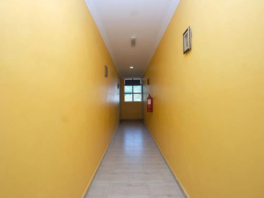 OYO 89587 IM Hotel - photo 12