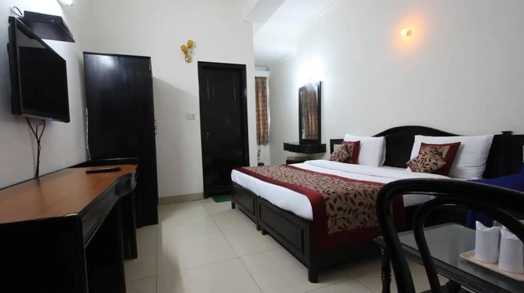 Hotel Citi Continental - photo 4