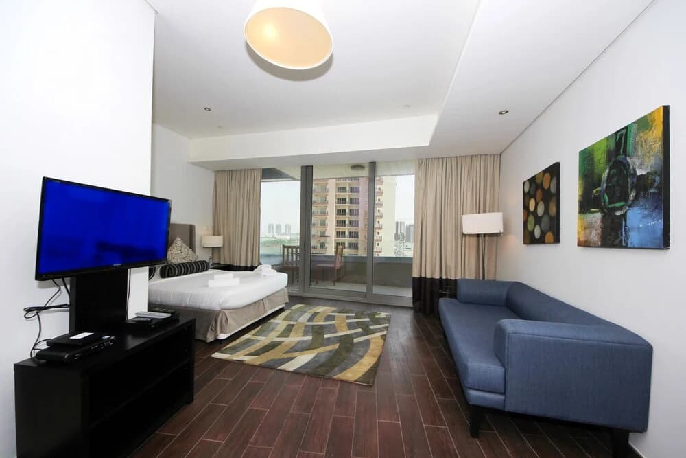 Studio Apartment in The Matrix Tower - photo 16
