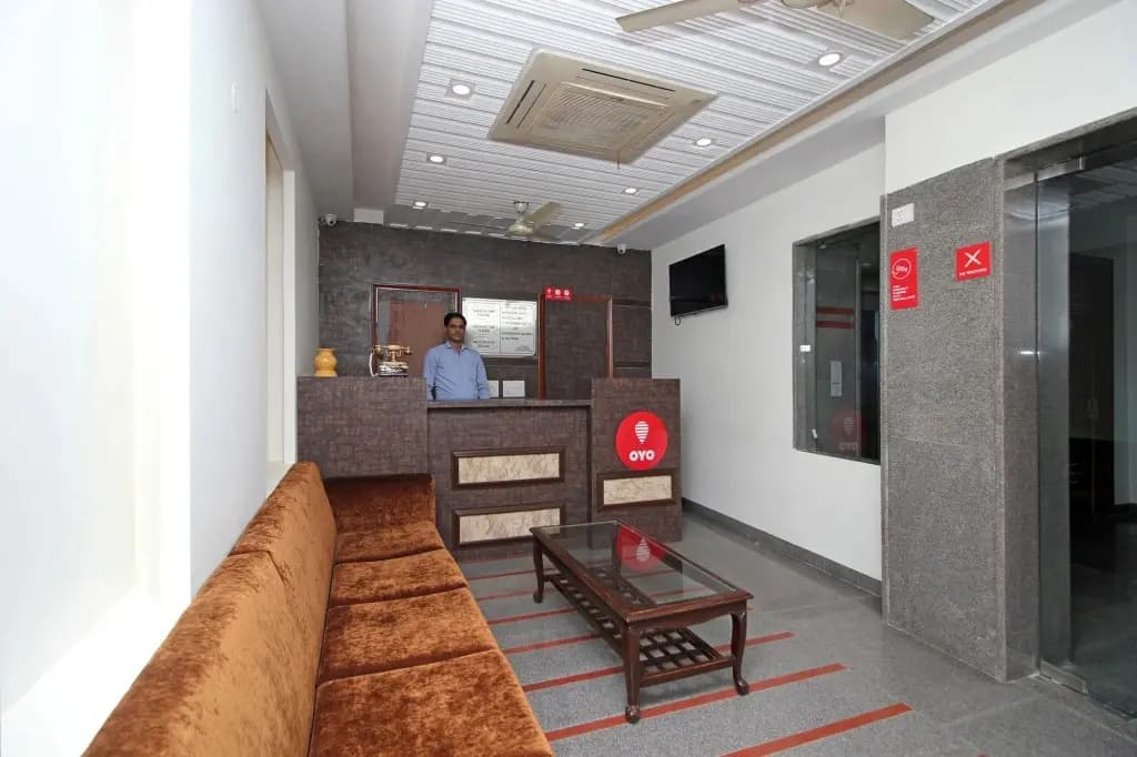 Hotel Airport Royal Blue - photo 12
