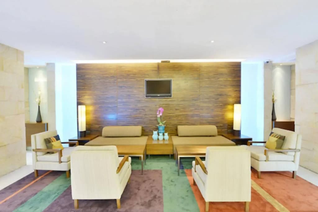 St. James Hotel - photo 6