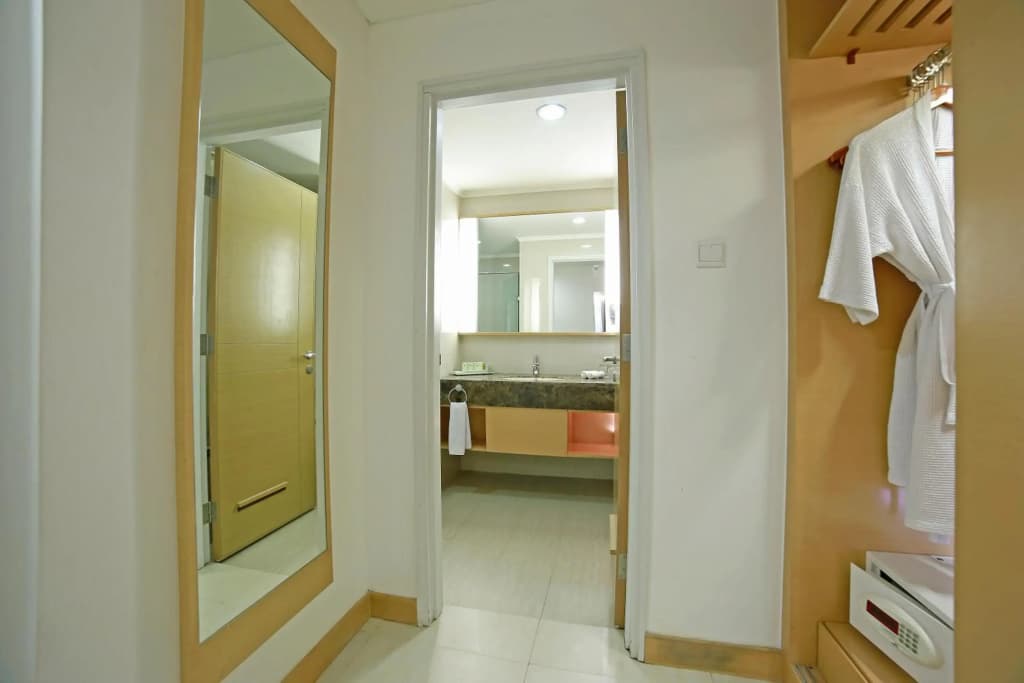 All Sedayu Hotel Kelapa Gading - photo 2