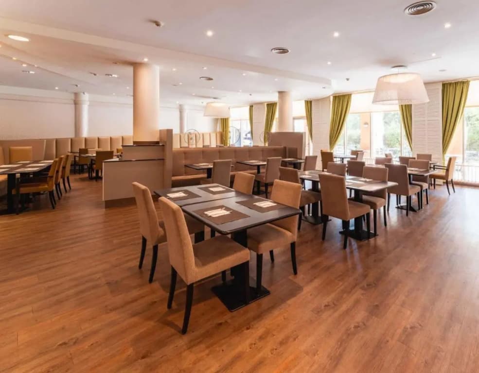 Plaza Premium Wien - photo 47