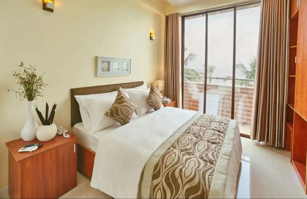 Lonuveli Hotel - photo 6