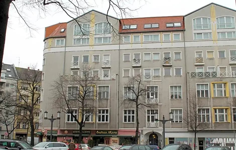 Hotel Kaiser - photo 1
