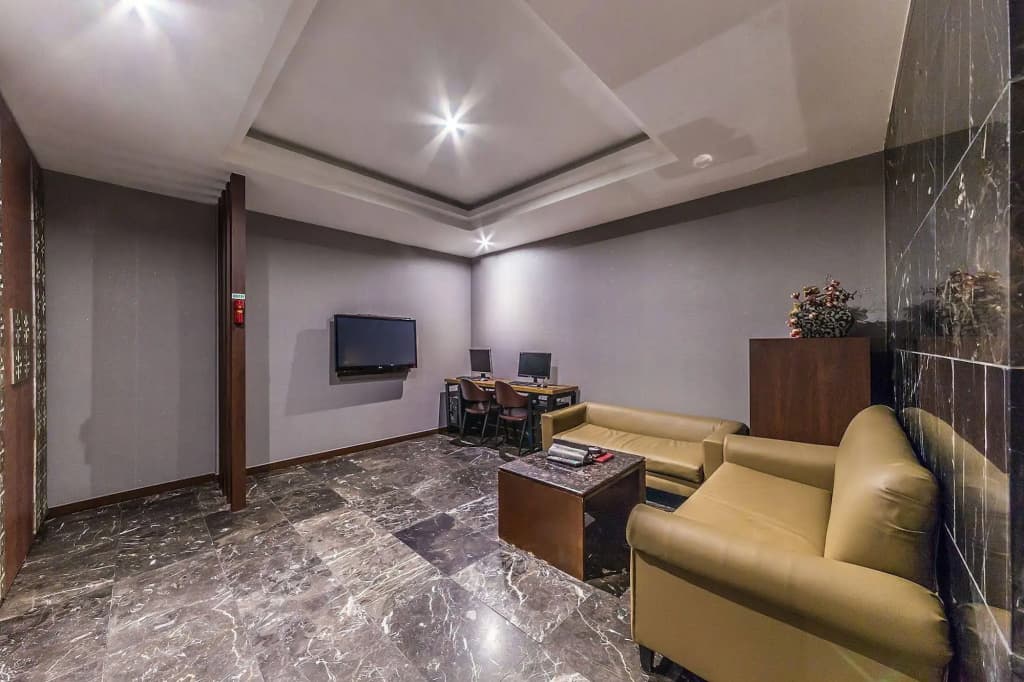Gallerya Hotel - photo 9