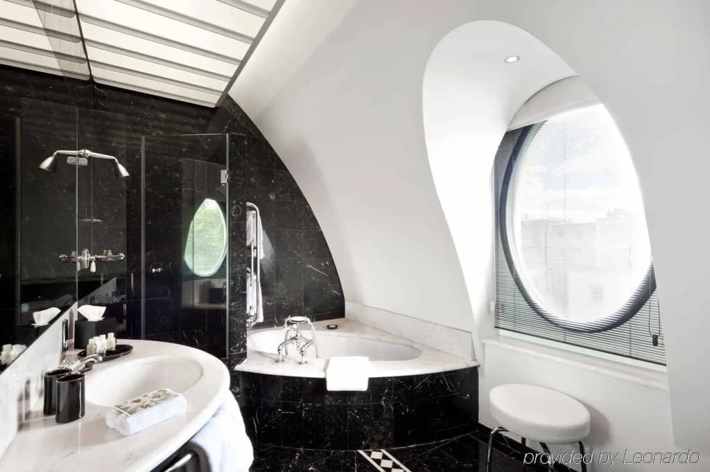 COMO The Halkin - photo 8
