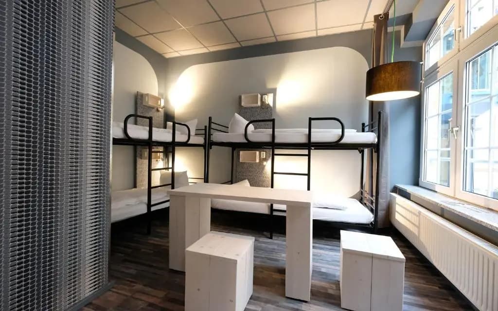 Singer109 Hotel & Apartment - photo 5